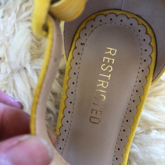 Pop of color yellow ankle strap sandal flats - Picture 4 of 11